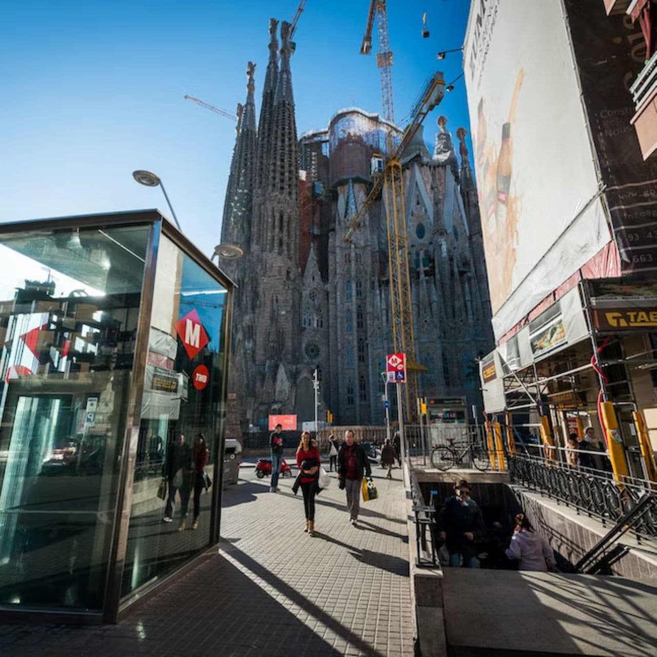 Hola Barcelona Public Transport Card - تصویر 4