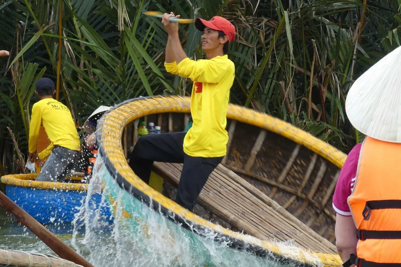 Hoi An Coconut Forest Basket Boat Ride - تصویر 4