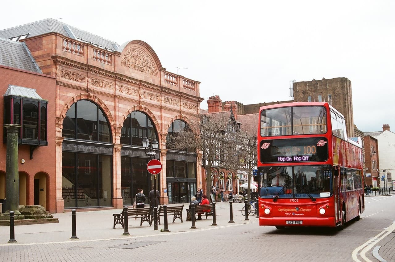 City Sightseeing Chester Hop-on Hop-off Bus Tour - تصویر 2