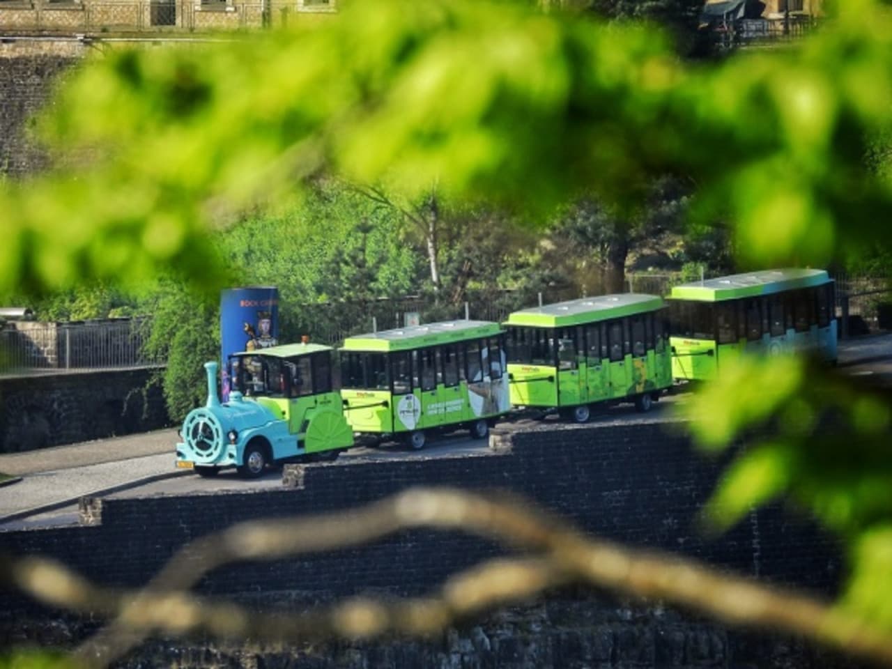 City Train in Old Town Luxembourg - تصویر 4
