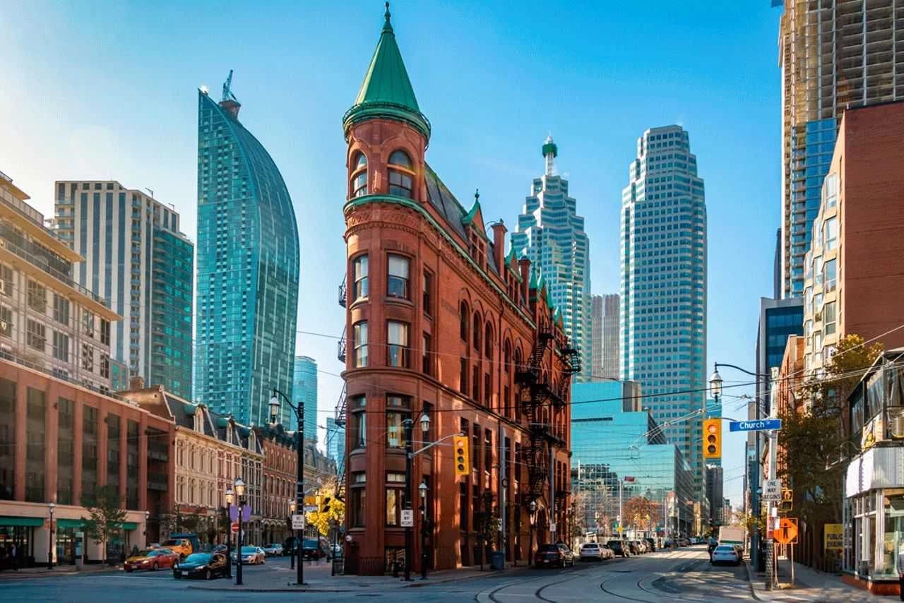 City Sightseeing Toronto Hop-on Hop-off Bus Tour - تصویر 2
