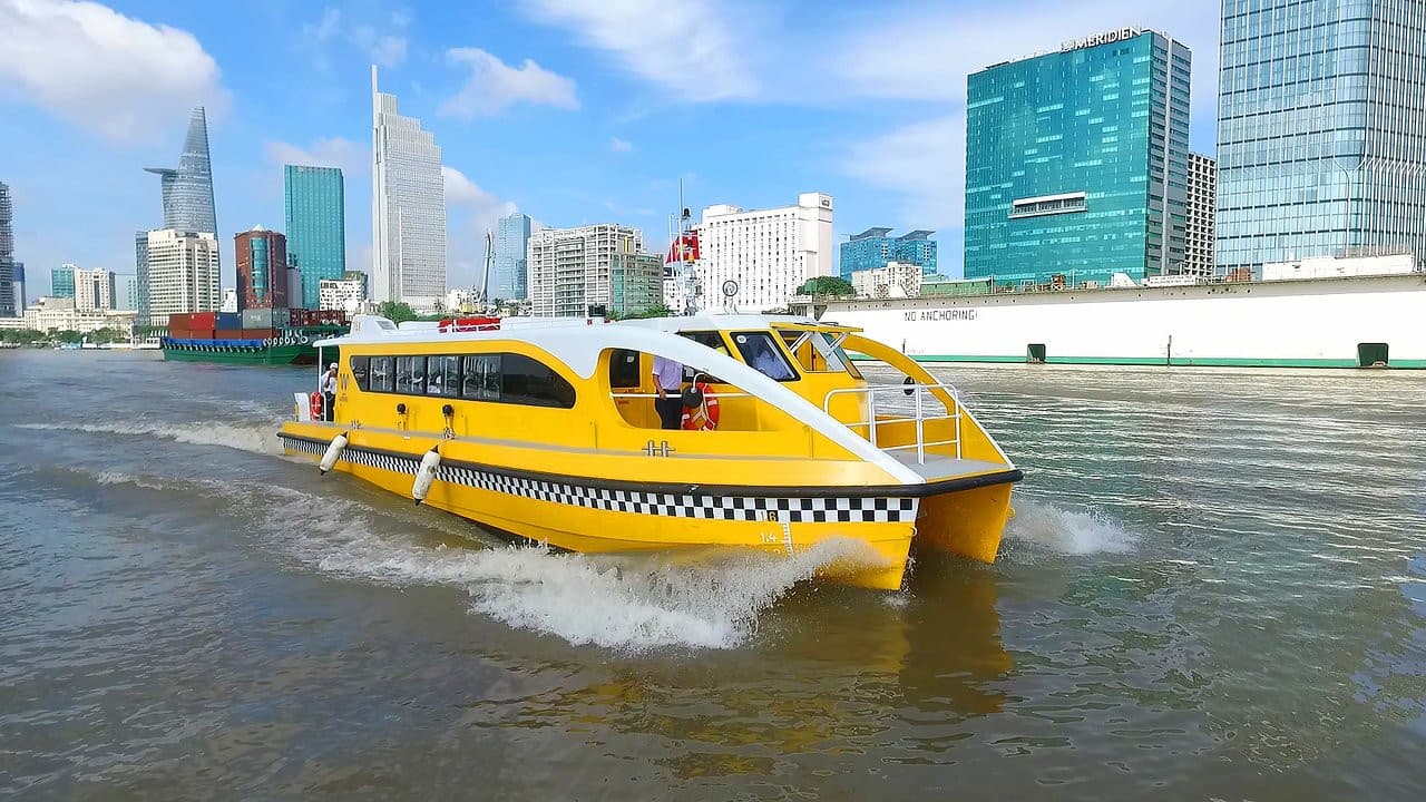 Ho Chi Minh Full-Day Tour: Independence Palace, War Remnants Museum, Water Bus Ride on Saigon River - تصویر 5