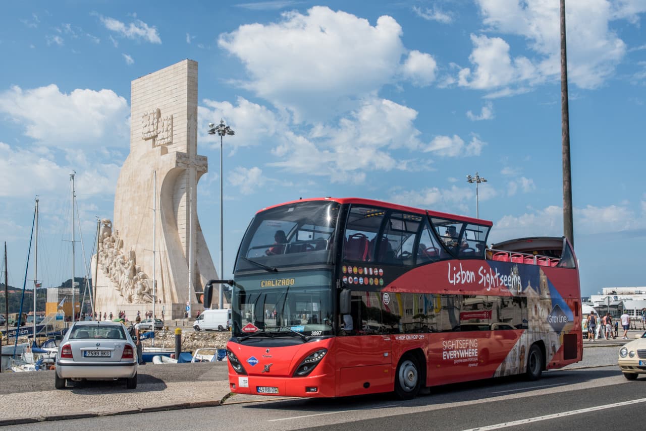 Lisbon Hop-on Hop-off Bus Tour - تصویر اصلی