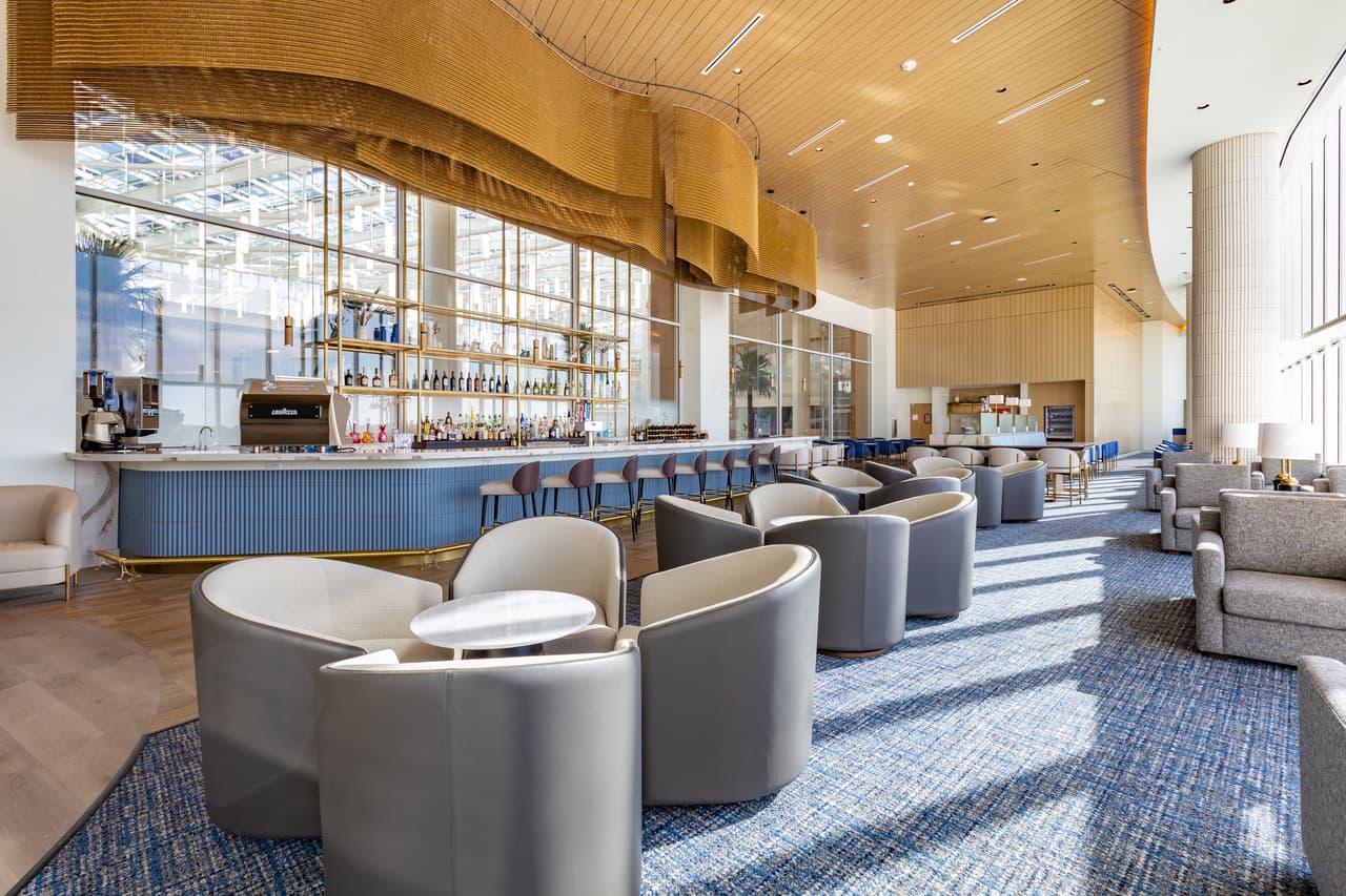 Plaza Premium Lounge - Orlando International Airport Terminal C - تصویر 2