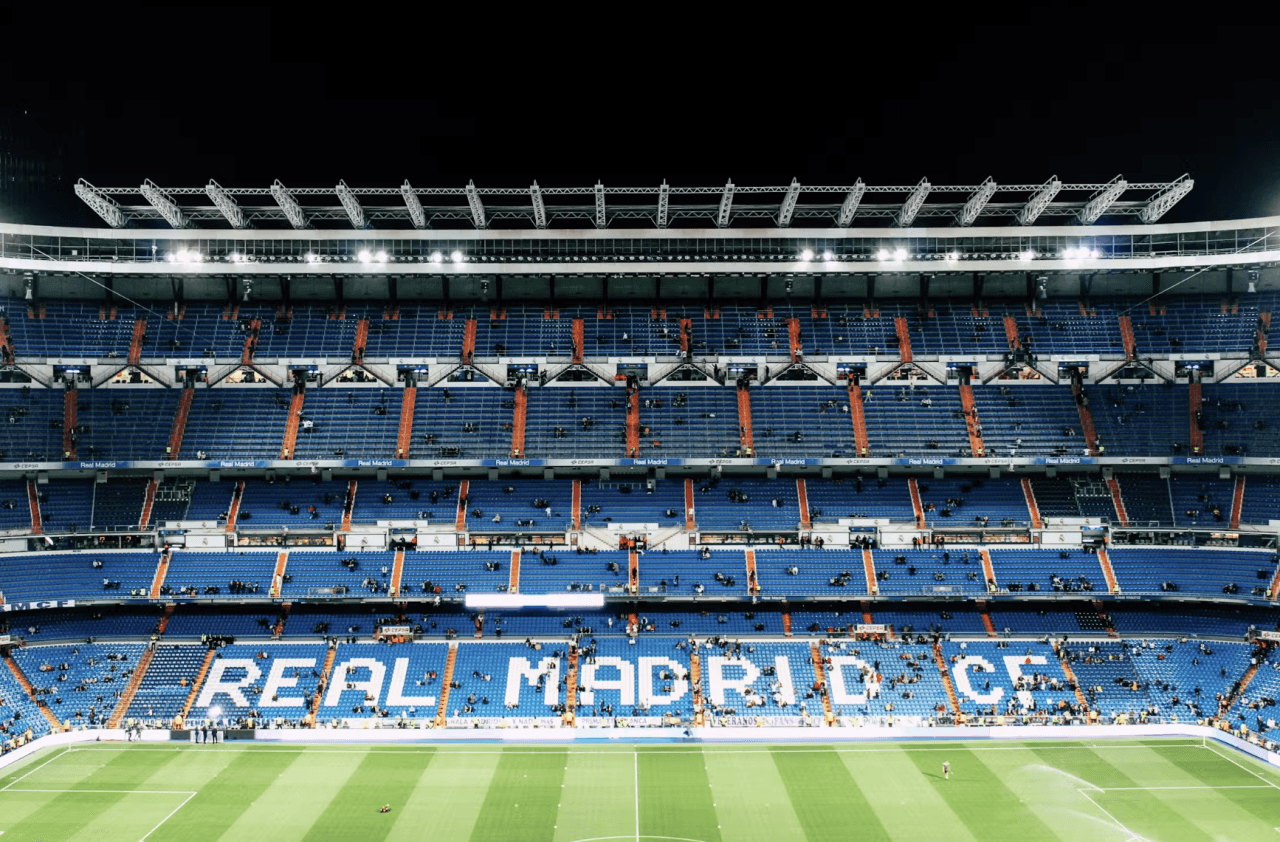 Santiago Bernabeu Stadium - Real Madrid - تصویر 2