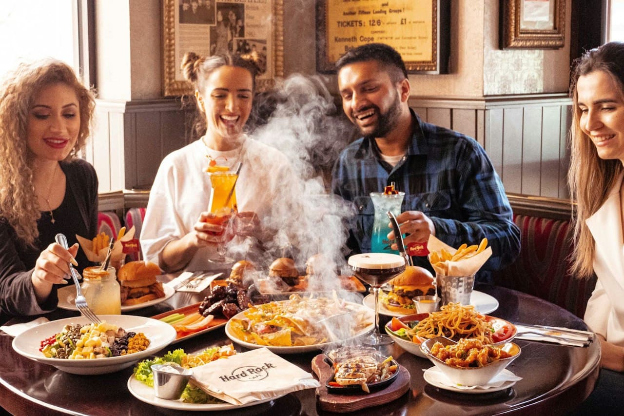Hard Rock Cafe New York Times Square Dining Experience - تصویر اصلی