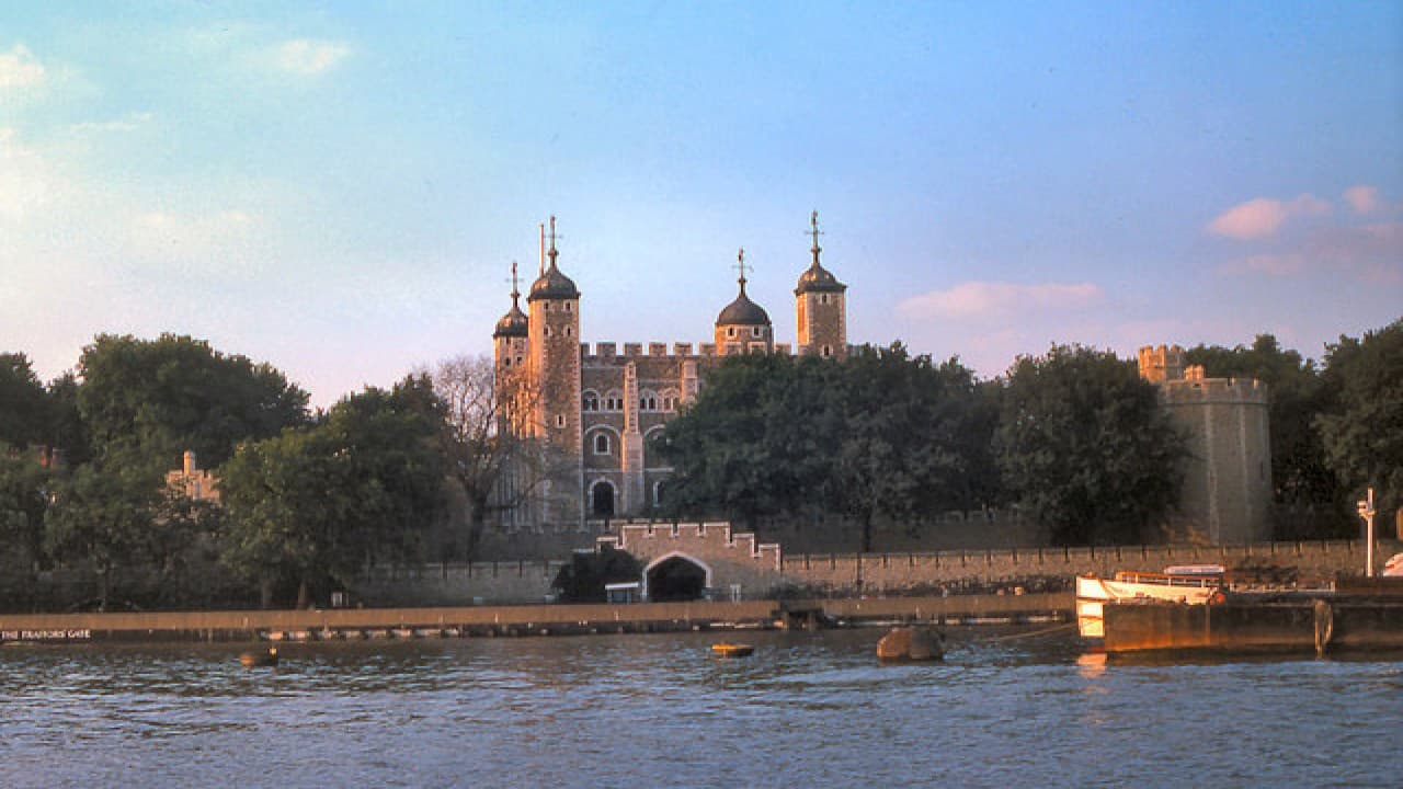 Open Top Vintage Bus Tour and River Thames Cruise - تصویر 6