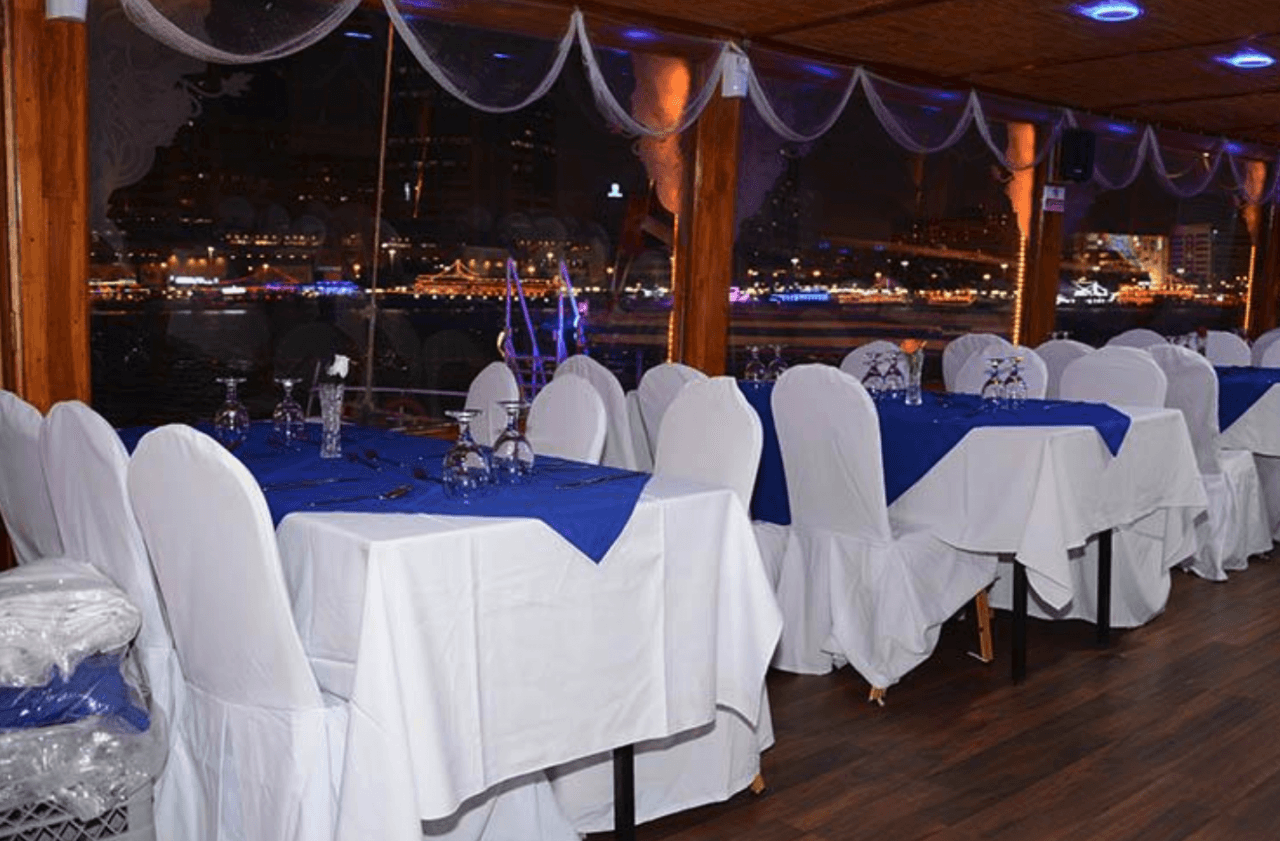 Dubai Dhow Cruise with Dinner & Live Entertainment - تصویر 5