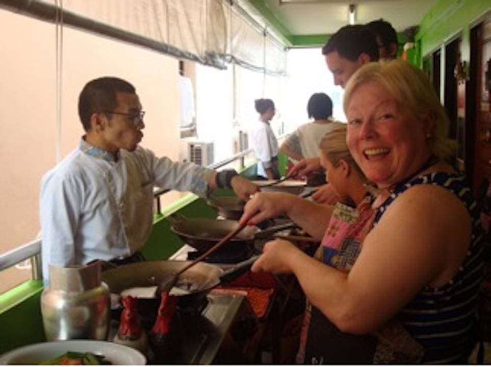 Thai Cooking Class at Silom Thai Cooking School - تصویر 19