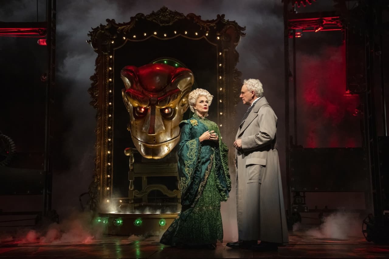 Wicked Broadway Show Ticket in New York - تصویر 8