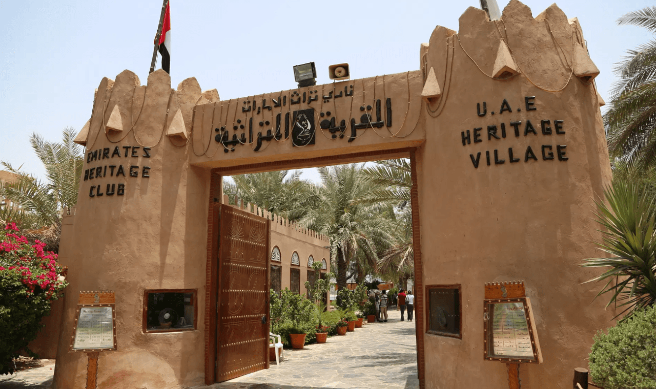 Abu Dhabi Full-Day Tour from Dubai: Sheikh Zayed Mosque, Emirates Palace, Corniche - تصویر 13