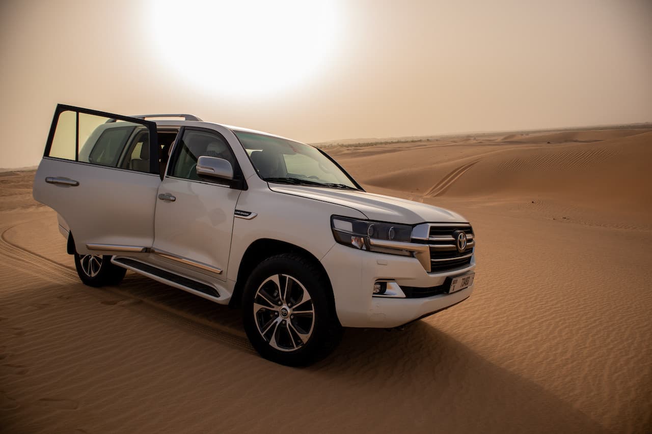 Desert Safari Tour from Abu Dhabi - تصویر اصلی