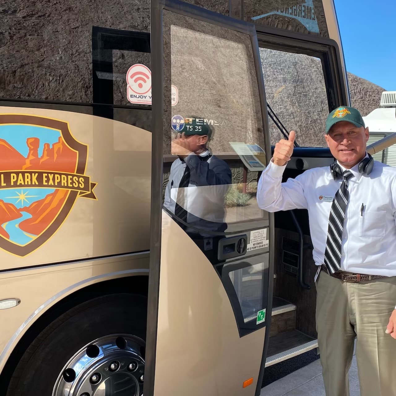 Antelope Canyon X and Horseshoe Bend Tour from Las Vegas - تصویر 8