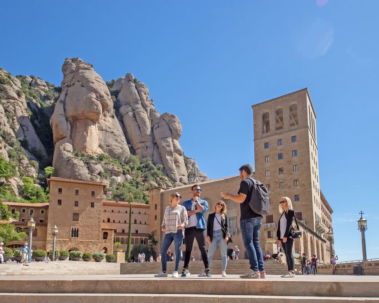 Montserrat, Girona, and Costa Brava Tour from Barcelona - تصویر 10
