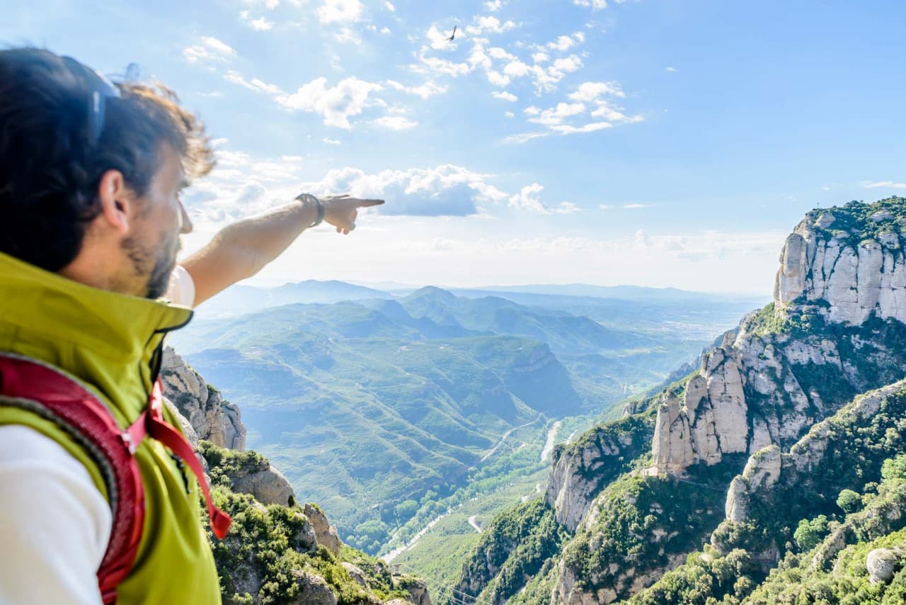 Montserrat, Girona, and Costa Brava Tour from Barcelona - تصویر 6