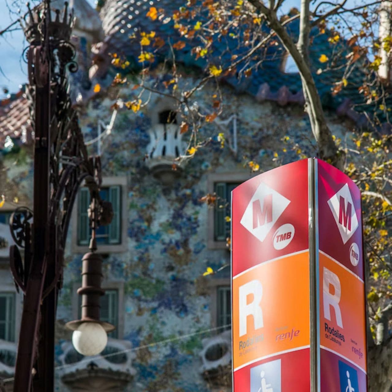 Hola Barcelona Public Transport Card - تصویر 3