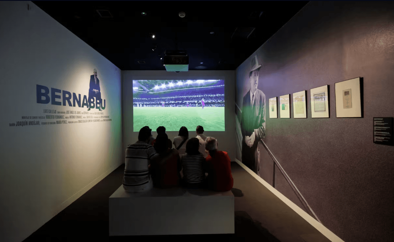 Santiago Bernabeu Stadium - Real Madrid - تصویر 3