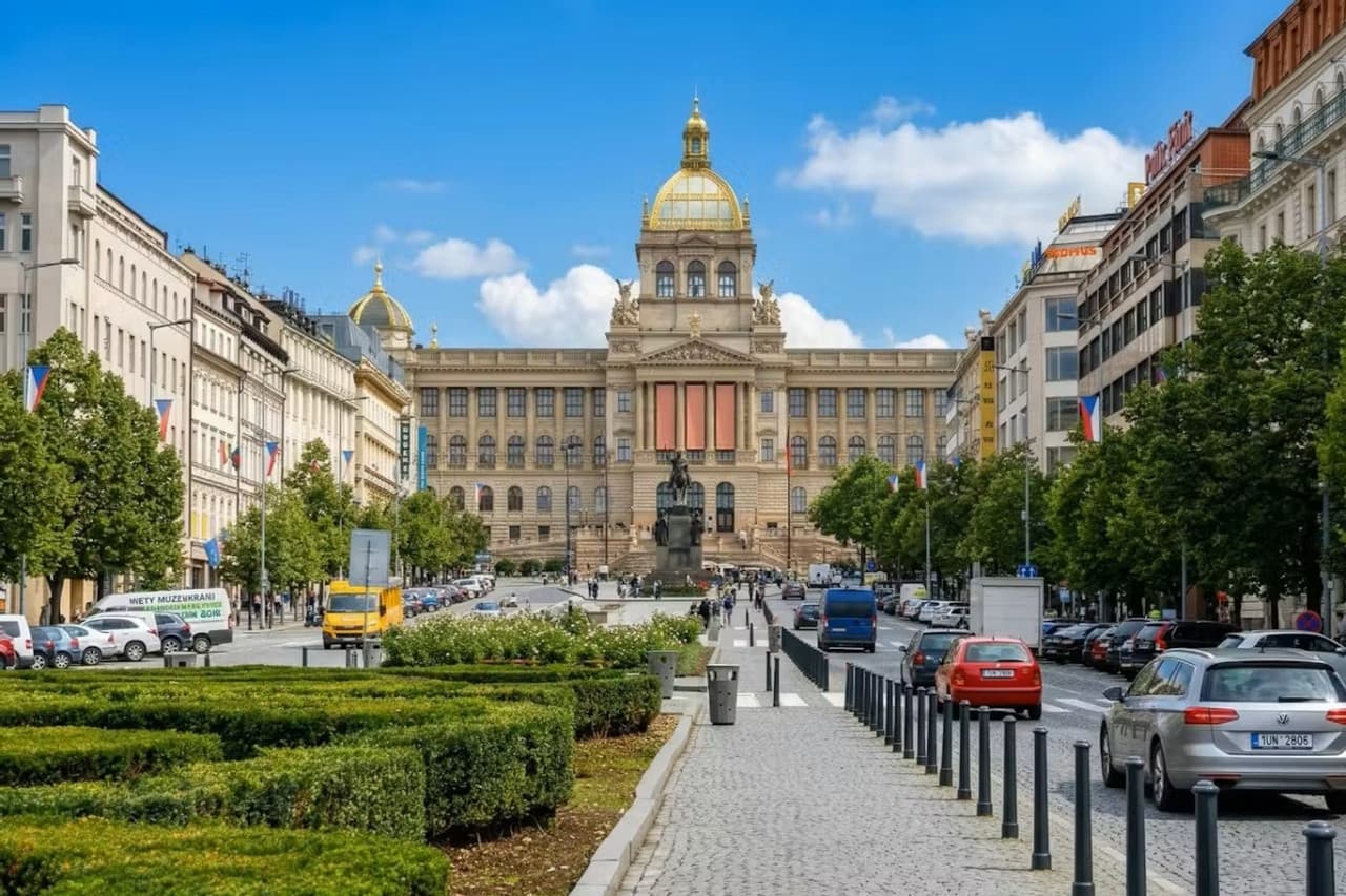Prague National Museum Ticket + City Tour Audio Guide - تصویر 4