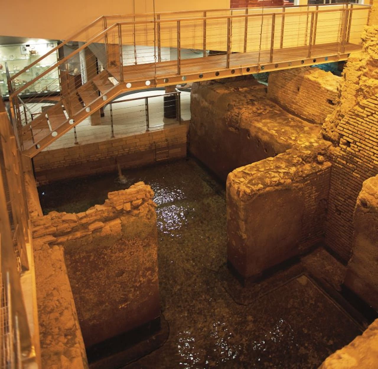 Trevi District Underground: Small Aqueduct Domus - تصویر 3