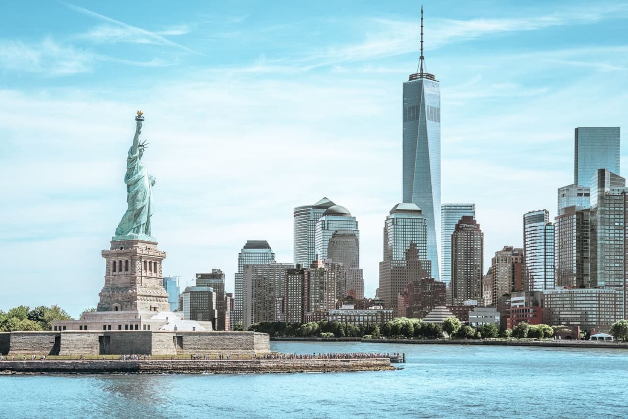 NYC: 9/11 Memorial Museum & Statue of Liberty Cruise - تصویر 16
