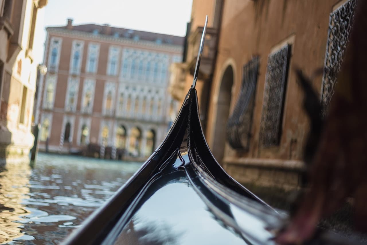Venice: Gondola Ride with Live Commentary - تصویر 4