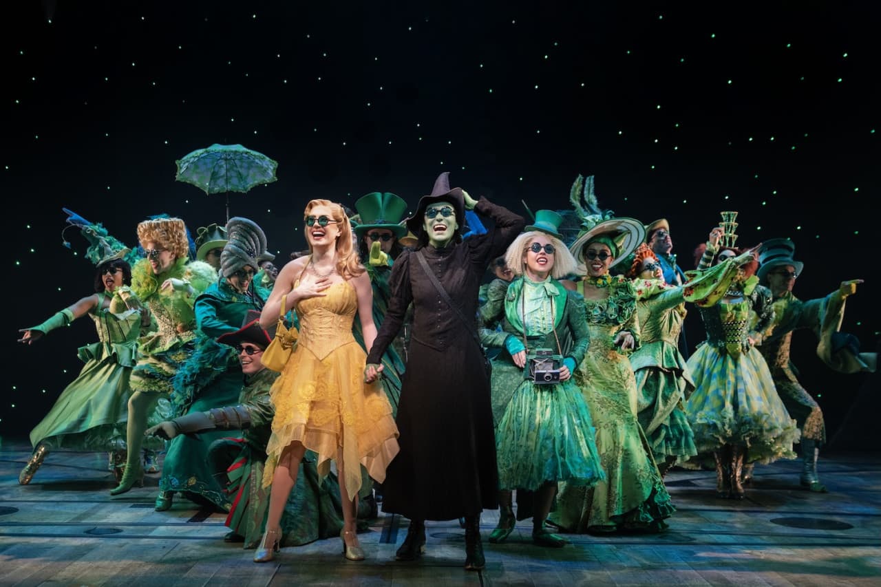 Wicked Broadway Show Ticket in New York - تصویر 12