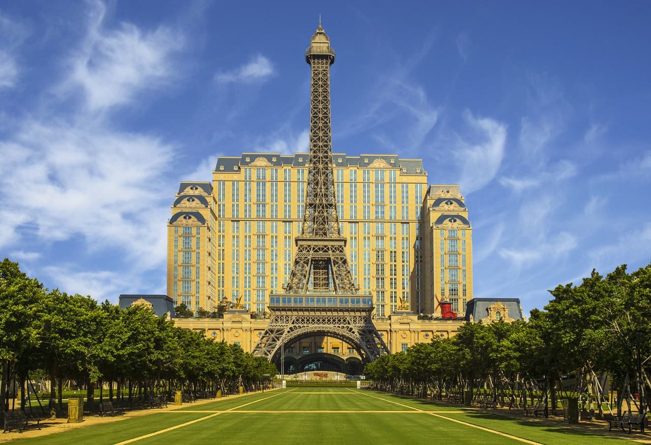 The Parisian Macao Eiffel Tower Observation Deck - تصویر 4