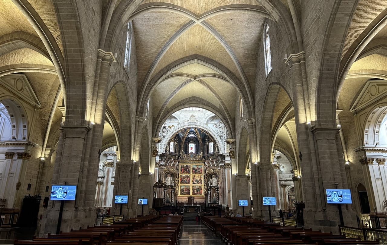 Valencia Cathedral & Holy Grail Tour with English-Speaking Guide & Fast Track Entry - تصویر 4
