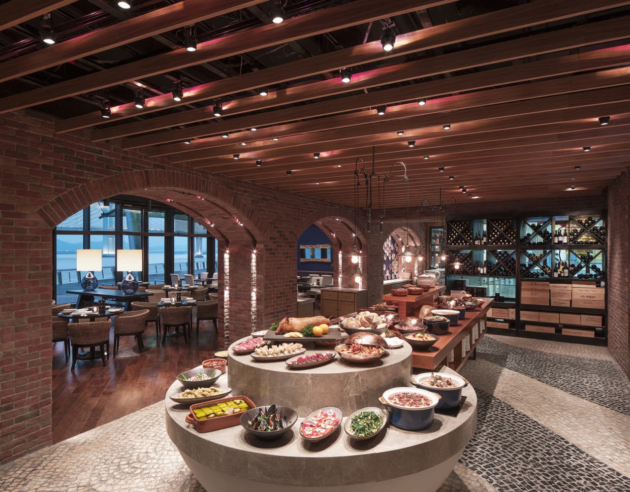 Macau Tower Portuguese Dining Experience at Tromba Rija - تصویر 2