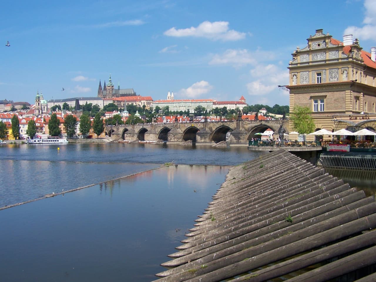 Prague: River Cruise + Audio Guide - تصویر 4
