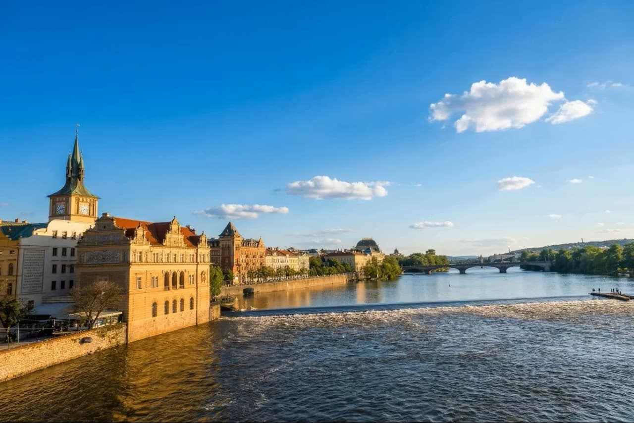 Charles Bridge Towers Ticket + Audio Guide - تصویر 6
