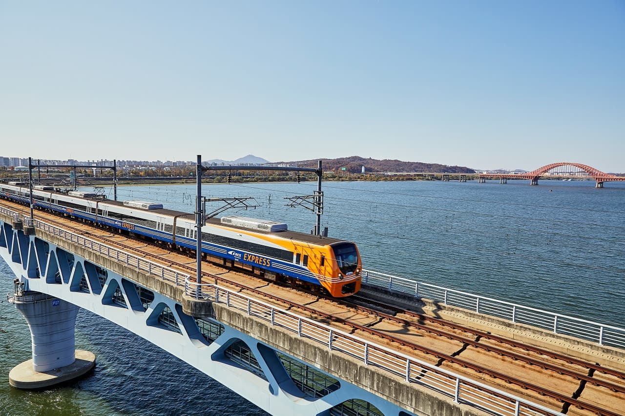 COMBO: AREX Incheon Airport Express Train + SIM Card + N Seoul Tower - تصویر اصلی