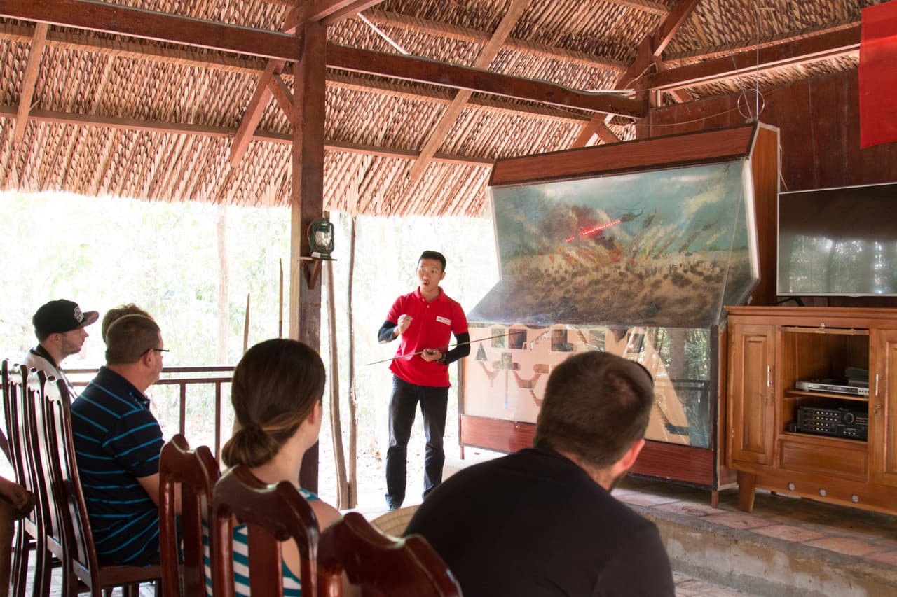 Cu Chi Tunnels Tour from Ho Chi Minh City - تصویر 9