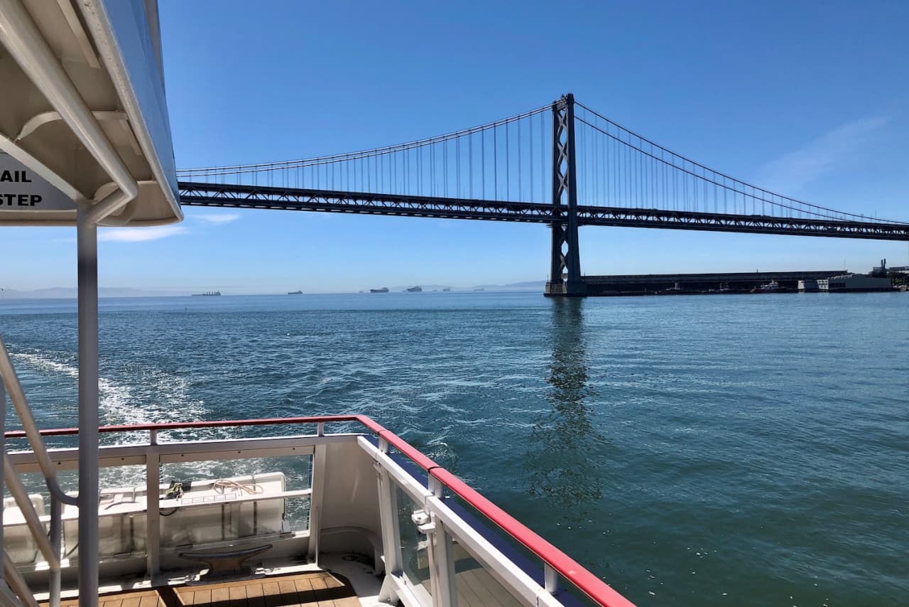 San Francisco Bay 1.5 Hour Bridge to Bridge Sightseeing Boat Cruise by Red and White Fleet - تصویر 13
