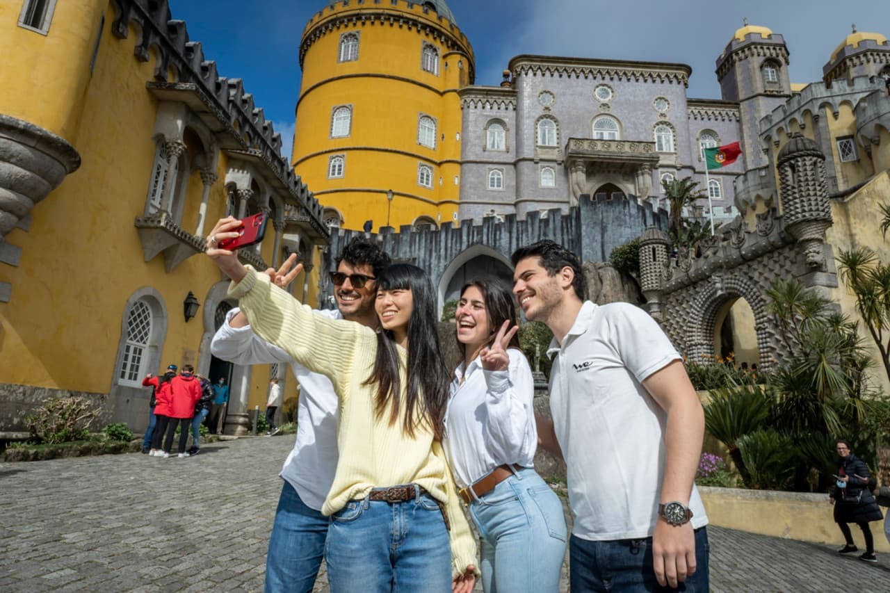 Sintra, Cascais, and Belem Full-Day Tour from Lisbon - تصویر 2
