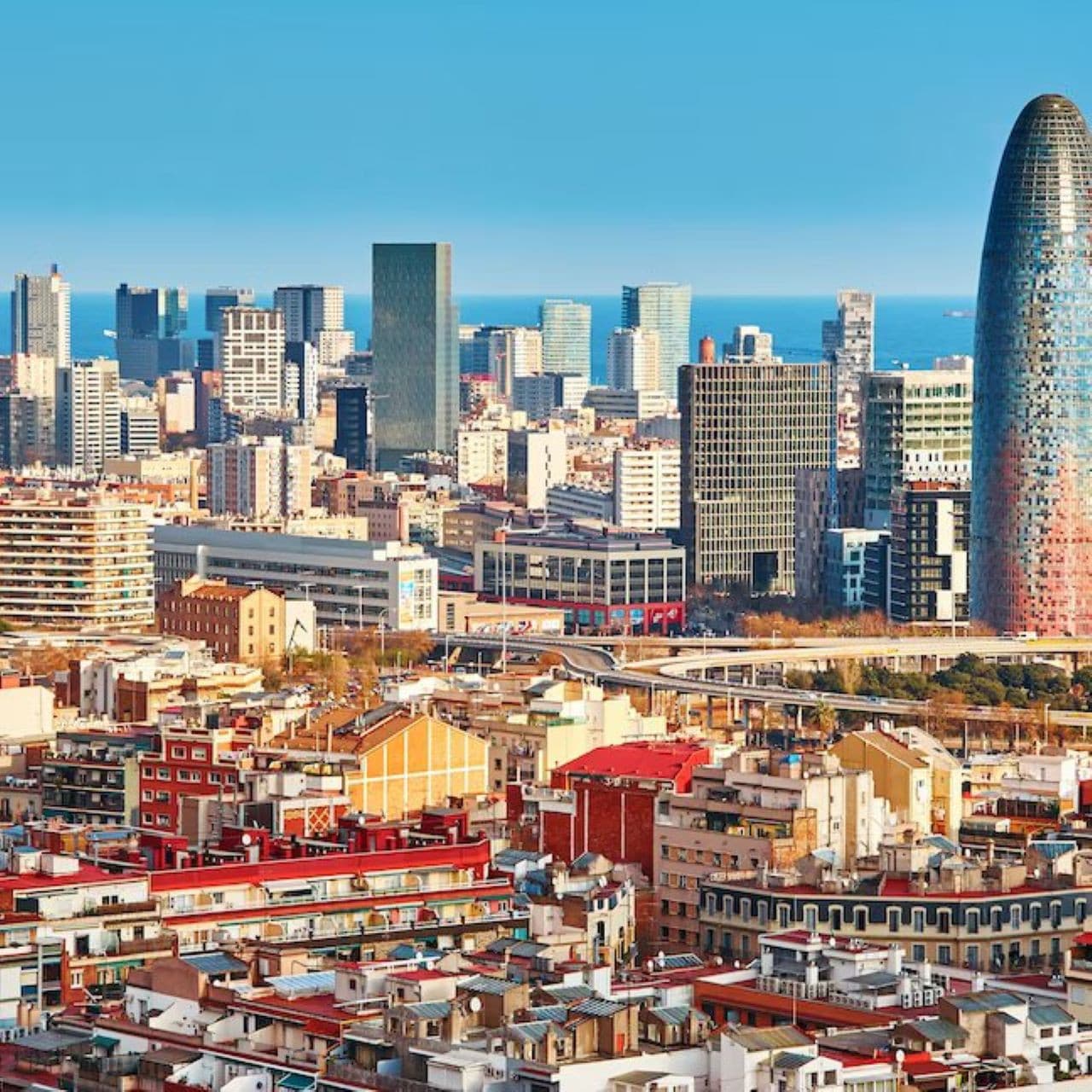 Barcelona Card - تصویر اصلی