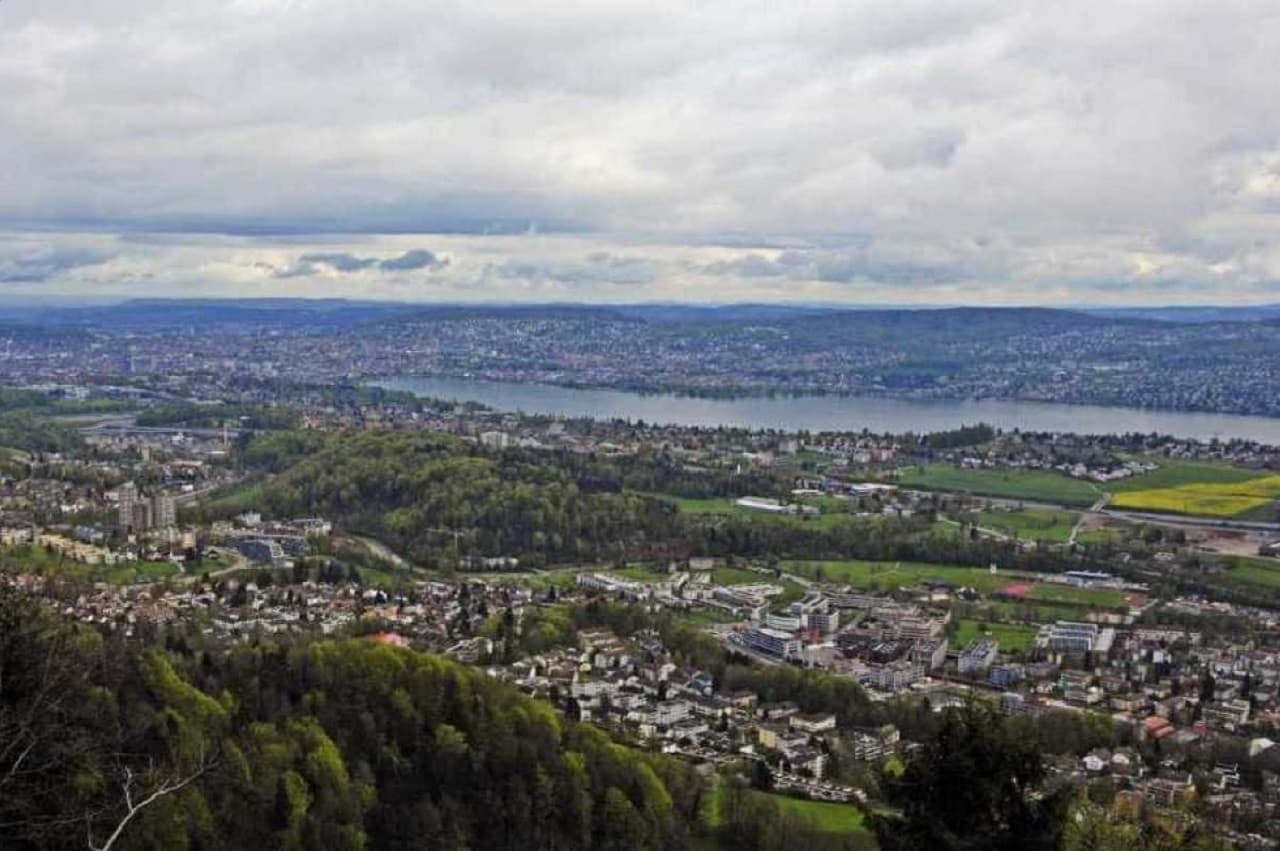 Zurich City Tour with Ferry and Felsenegg Cable Car - تصویر 4