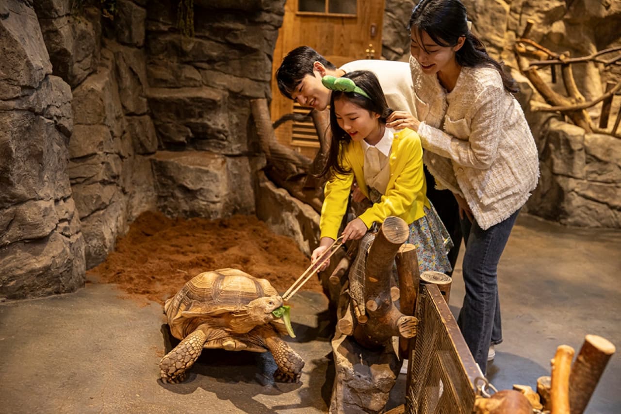 Zoolung Zoolung Indoor Animal Theme Park Ticket - تصویر 2