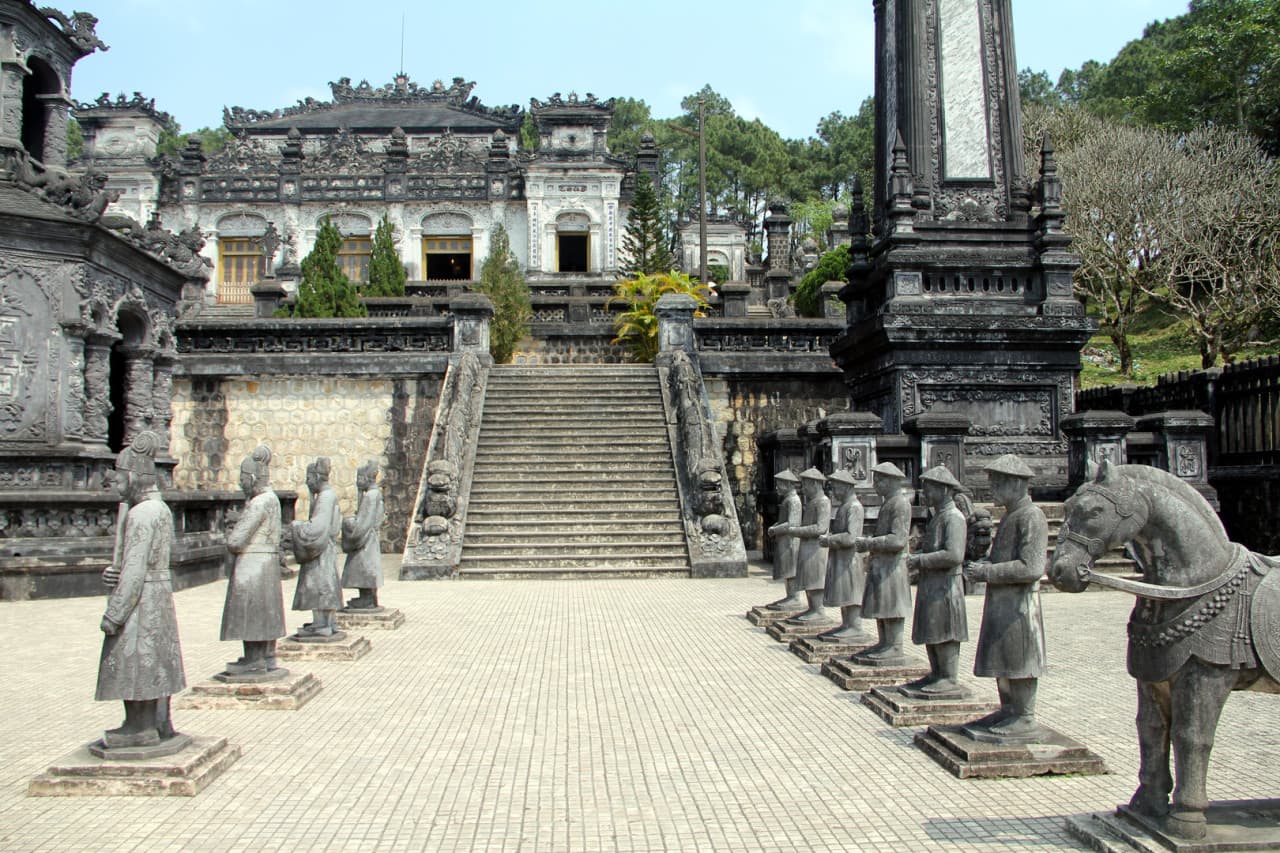 Hue City Tour with Dragon Boat Ride - تصویر 8