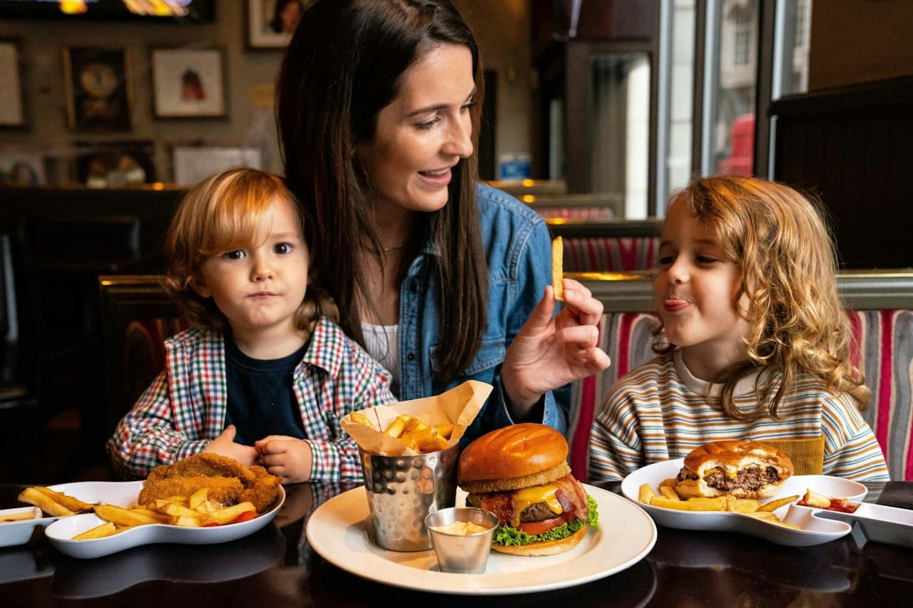Hard Rock Cafe New York Times Square Dining Experience - تصویر 7