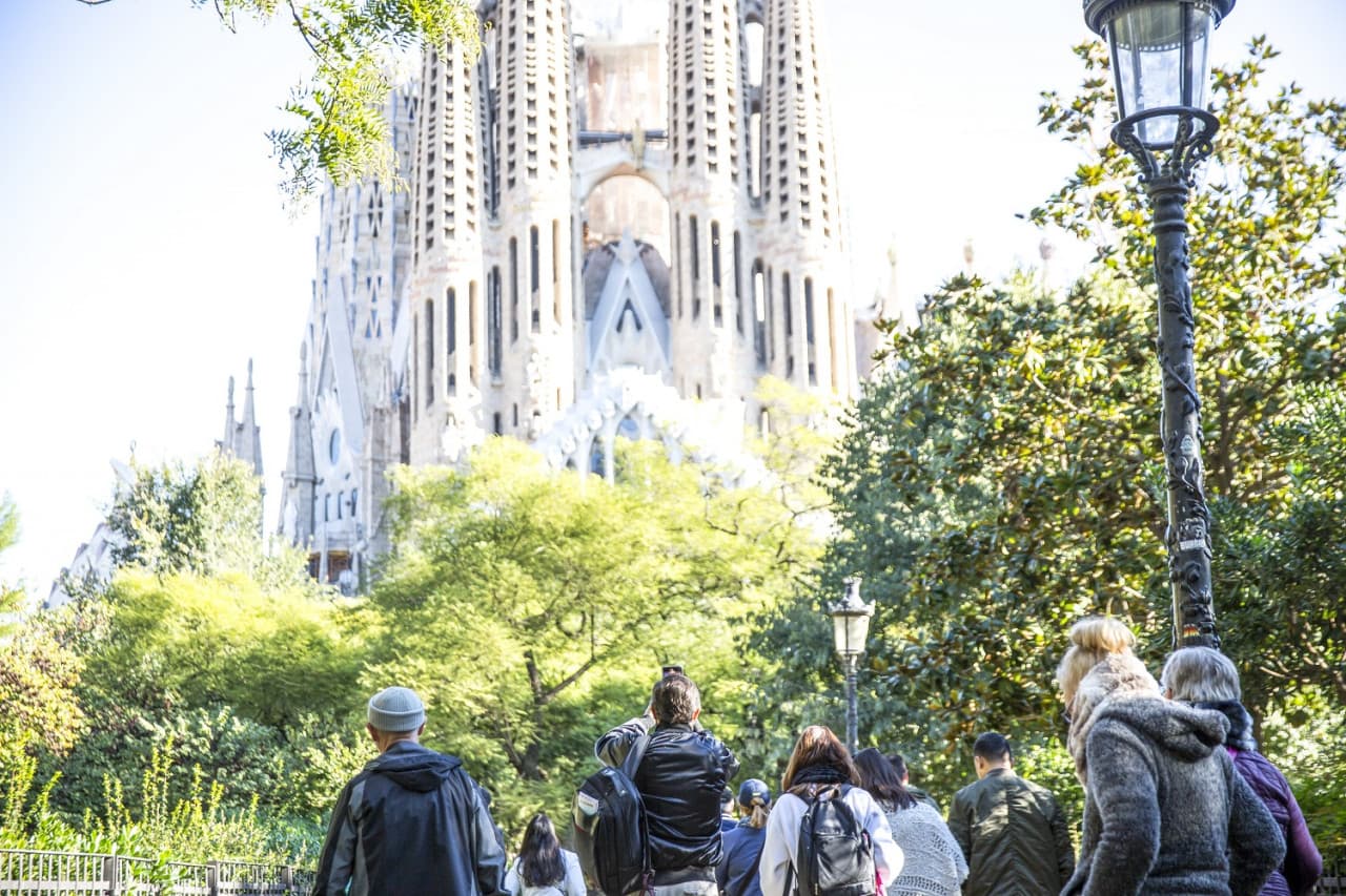Sagrada Familia Skip-the-Line Guided Tour - تصویر 3