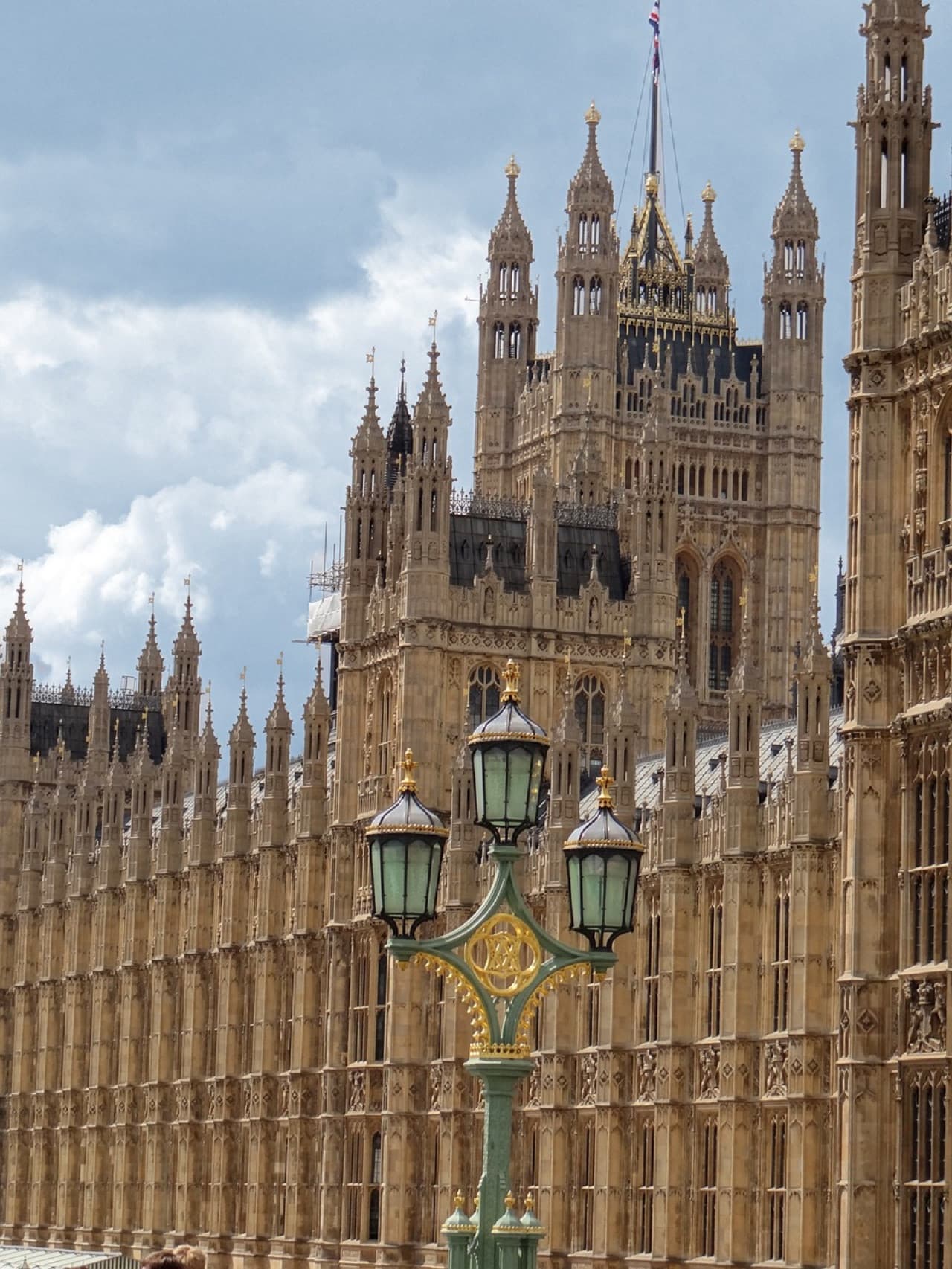 Magic of London with Cream Tea at Harrods - تصویر 9
