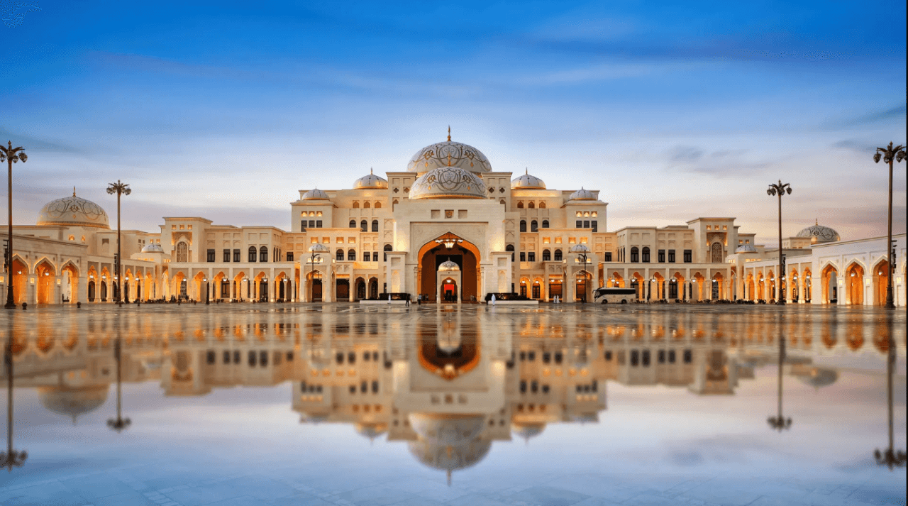 Abu Dhabi Full-Day Tour from Dubai: Sheikh Zayed Mosque, Emirates Palace, Corniche - تصویر 7