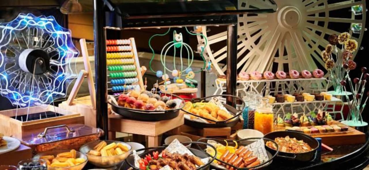 Studio City Macau Spotlight Buffet - تصویر 4
