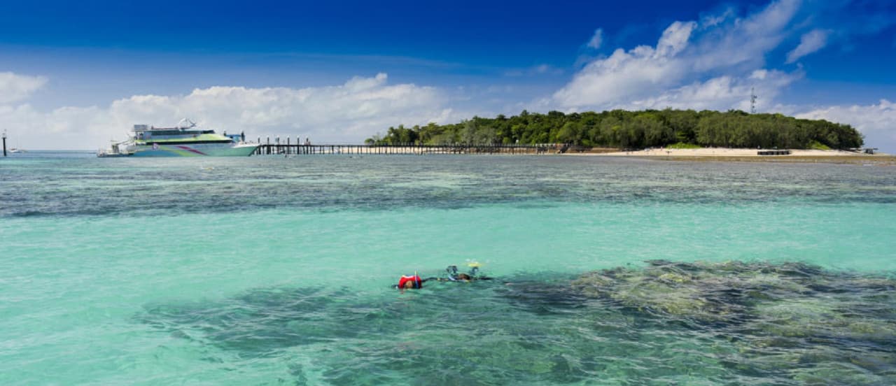 Green Island Great Barrier Reef Half Day Tour from Cairns - تصویر اصلی