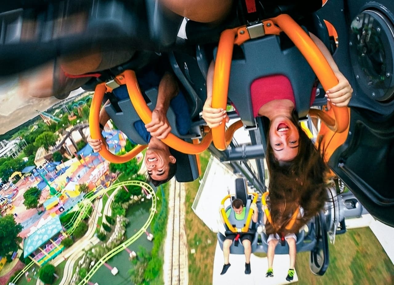 Six Flags Fiesta Texas Ticket - تصویر 6