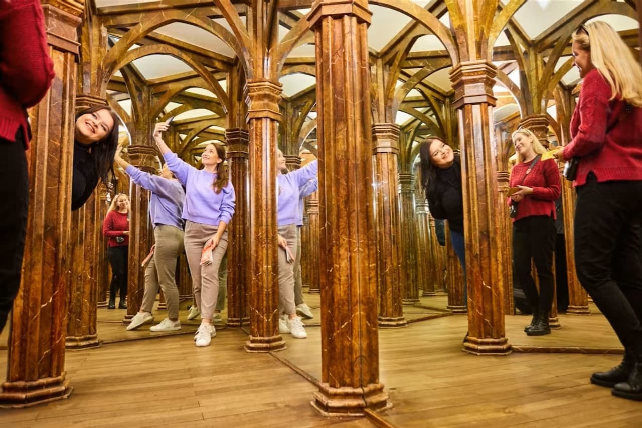 Petřín Tower & Mirror Maze Ticket - تصویر 2