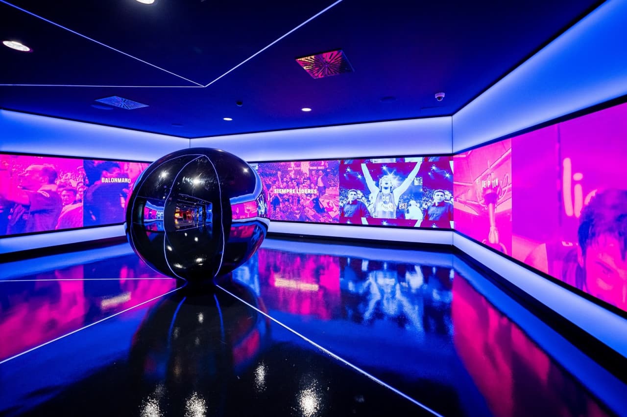 FC Barcelona Museum Guided Tour - تصویر 5
