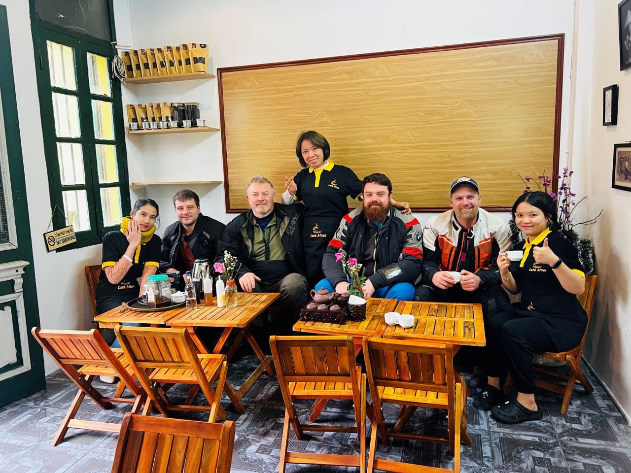 Egg Coffee Class and Hanoi Street Food Walking Tour - تصویر 4