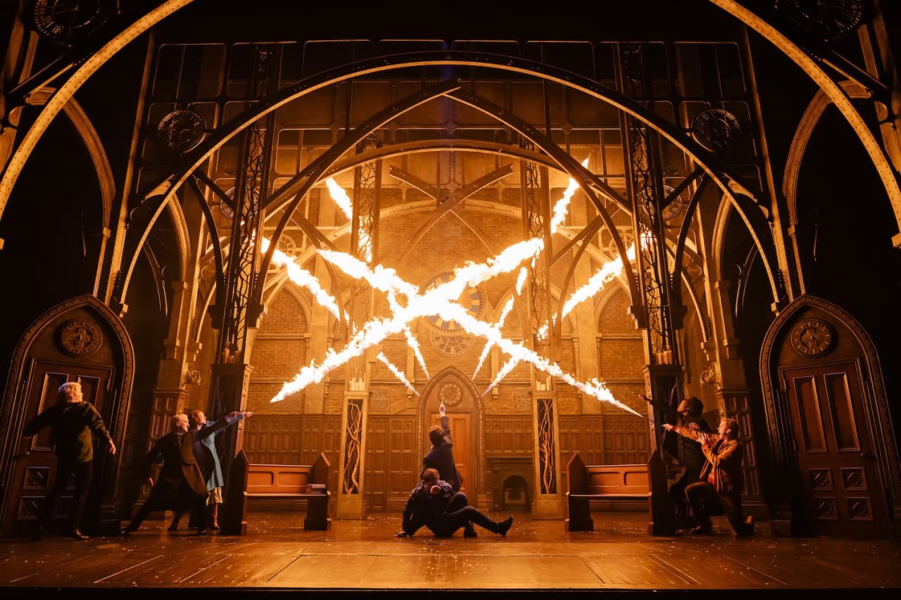 Harry Potter and the Cursed Child Broadway Ticket in New York - تصویر 2